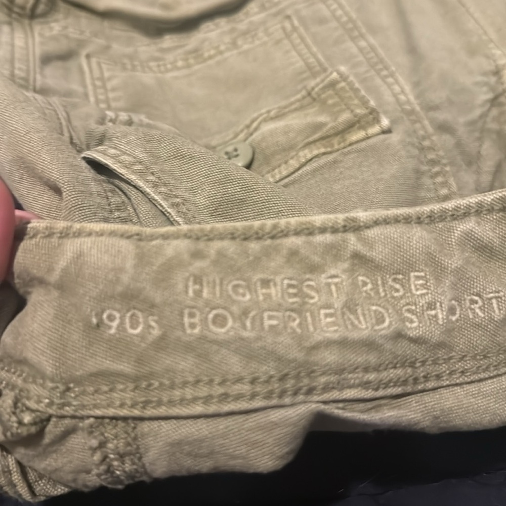 ✨ American Eagle Highest Rise 90s Boyfriend Shorts | Size 2 | Army Green ✨ - Picture 7 of 8